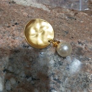 Vintage Maxine Denker Matte Gold Tone Faux Pearl Modernist Brooch (Needs Repair)